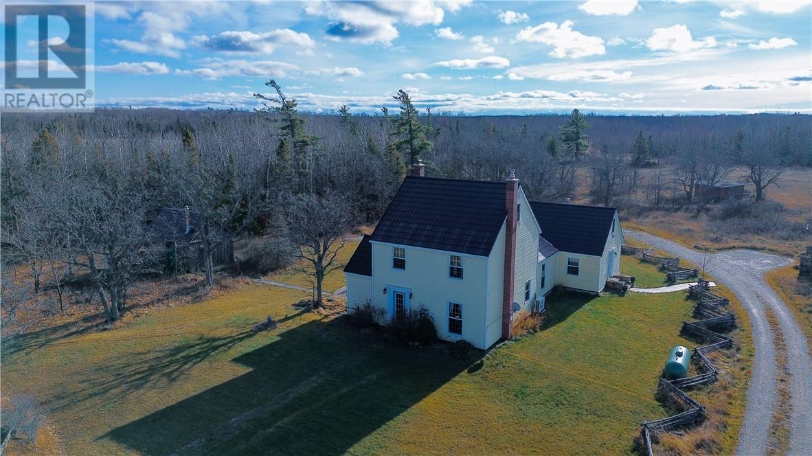 












73 Hideaway Road

,
Kagawong, Manitoulin Island,




Ontario
P0P1J0

