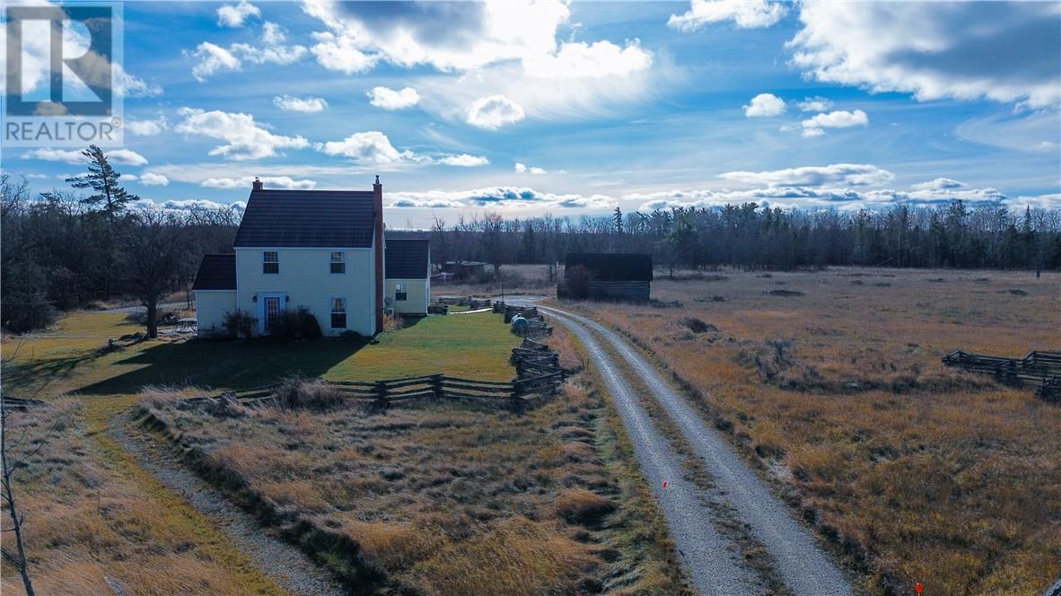 












73 Hideaway Road

,
Kagawong, Manitoulin Island,




Ontario
P0P1J0

