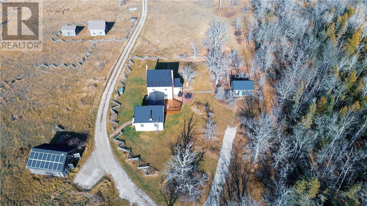 












73 Hideaway Road

,
Kagawong, Manitoulin Island,




Ontario
P0P1J0

