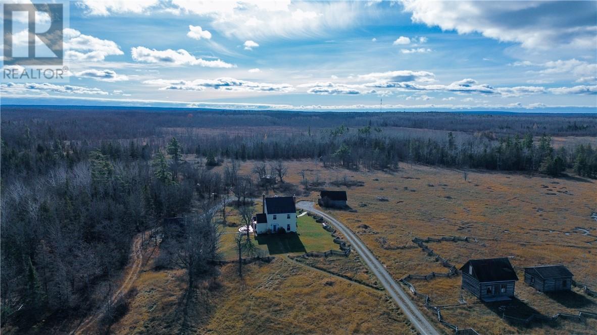 












73 Hideaway Road

,
Kagawong, Manitoulin Island,




Ontario
P0P1J0

