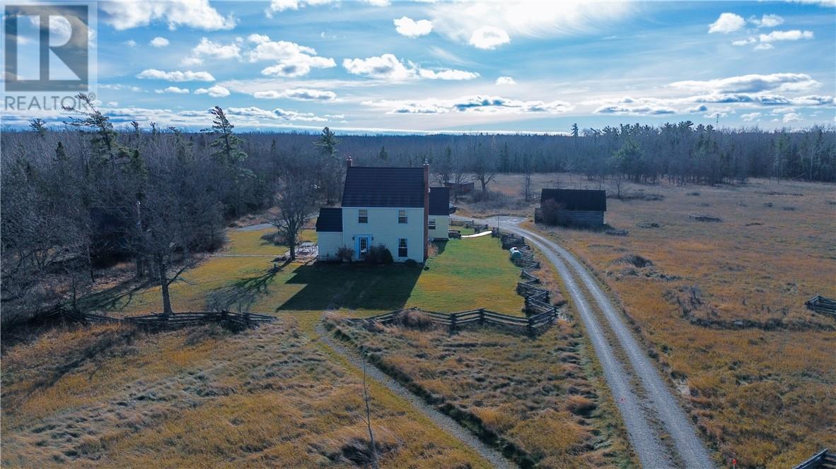 












73 Hideaway Road

,
Kagawong, Manitoulin Island,




Ontario
P0P1J0

