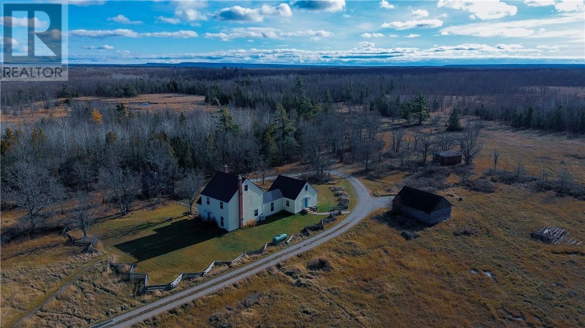 












73 Hideaway Road

,
Kagawong, Manitoulin Island,




Ontario
P0P1J0

