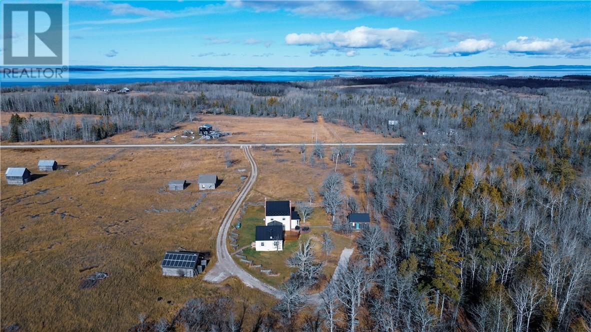 












73 Hideaway Road

,
Kagawong, Manitoulin Island,




Ontario
P0P1J0

