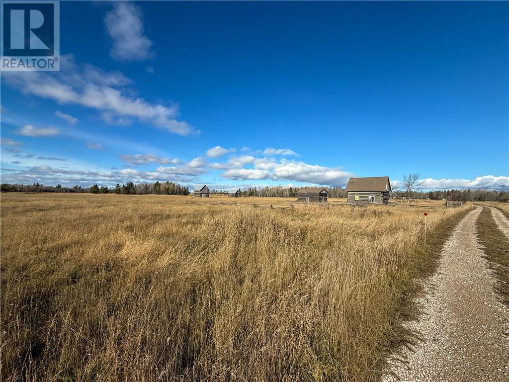 












73 Hideaway Road

,
Kagawong, Manitoulin Island,




Ontario
P0P1J0

