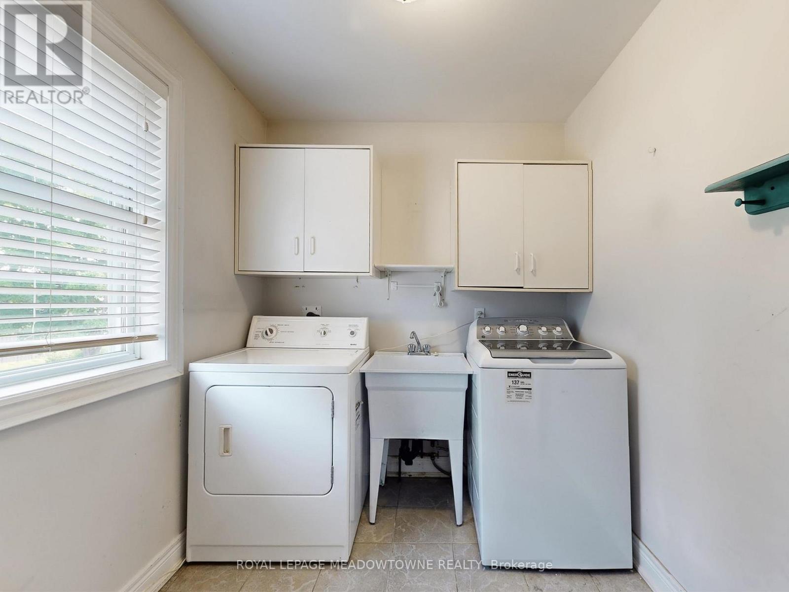 












4958 WELLINGTON RD 125

,
Erin,







Ontario
L7J2L9

