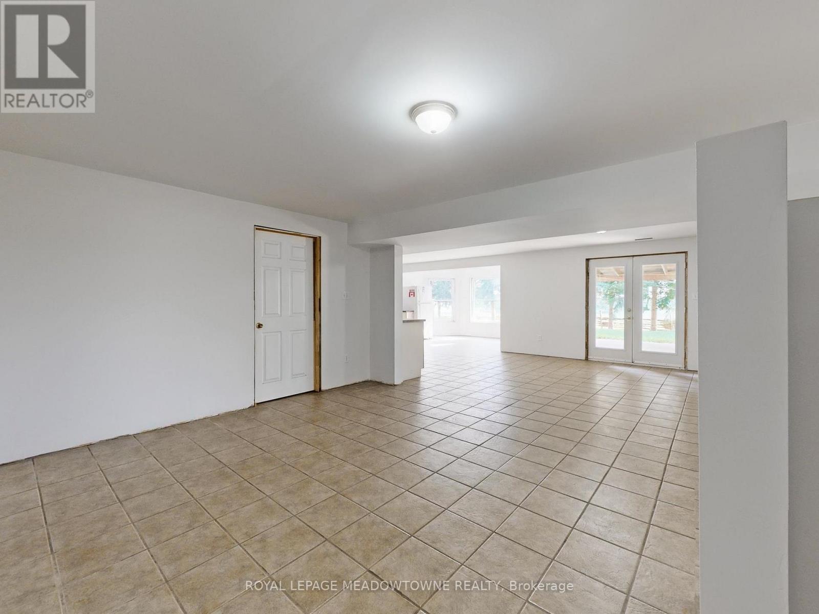 












4958 WELLINGTON RD 125

,
Erin,







Ontario
L7J2L9

