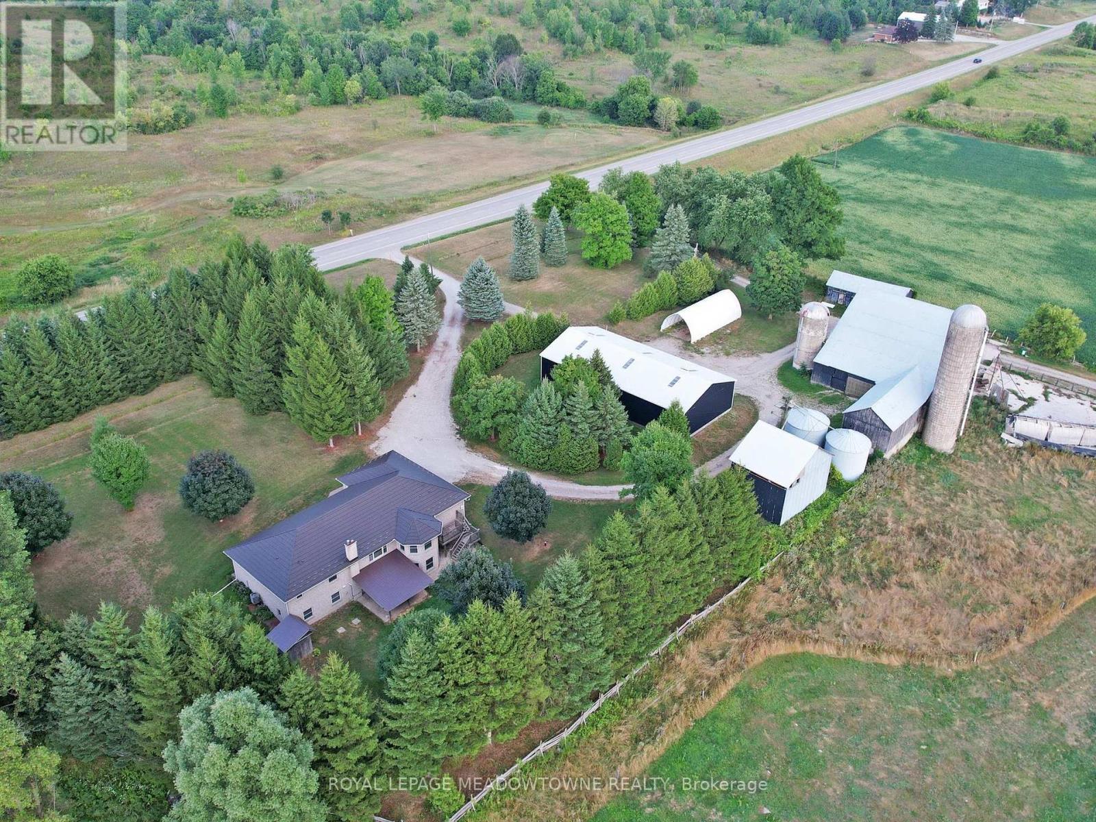 












4958 WELLINGTON RD 125

,
Erin,







Ontario
L7J2L9

