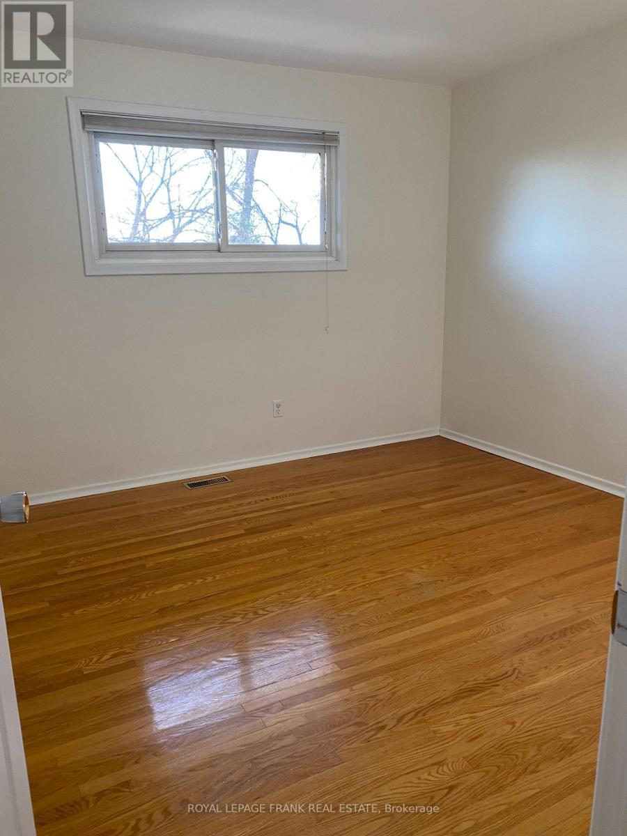 












423 ARMOUR ROAD

,
Peterborough (Ashburnham Ward 4),




Ontario
K9H1Y7

