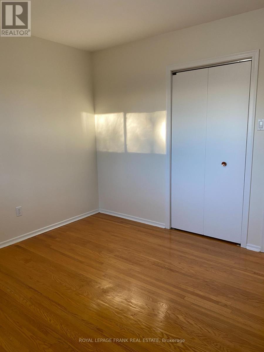 












423 ARMOUR ROAD

,
Peterborough (Ashburnham Ward 4),




Ontario
K9H1Y7

