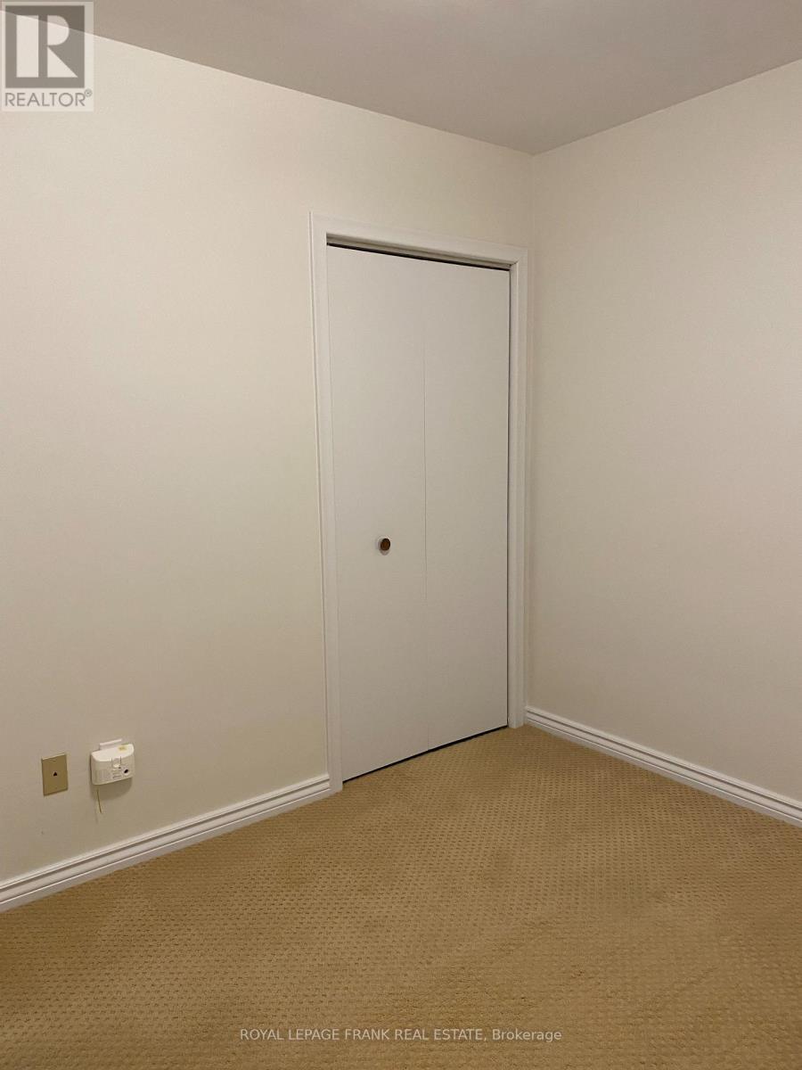 












423 ARMOUR ROAD

,
Peterborough (Ashburnham Ward 4),




Ontario
K9H1Y7

