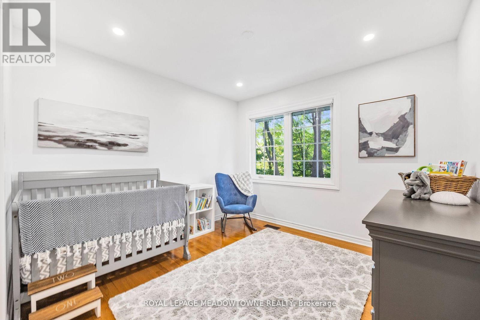 












106 CAMPBELL AVENUE E

,
Milton,




Ontario
L0P1B0

