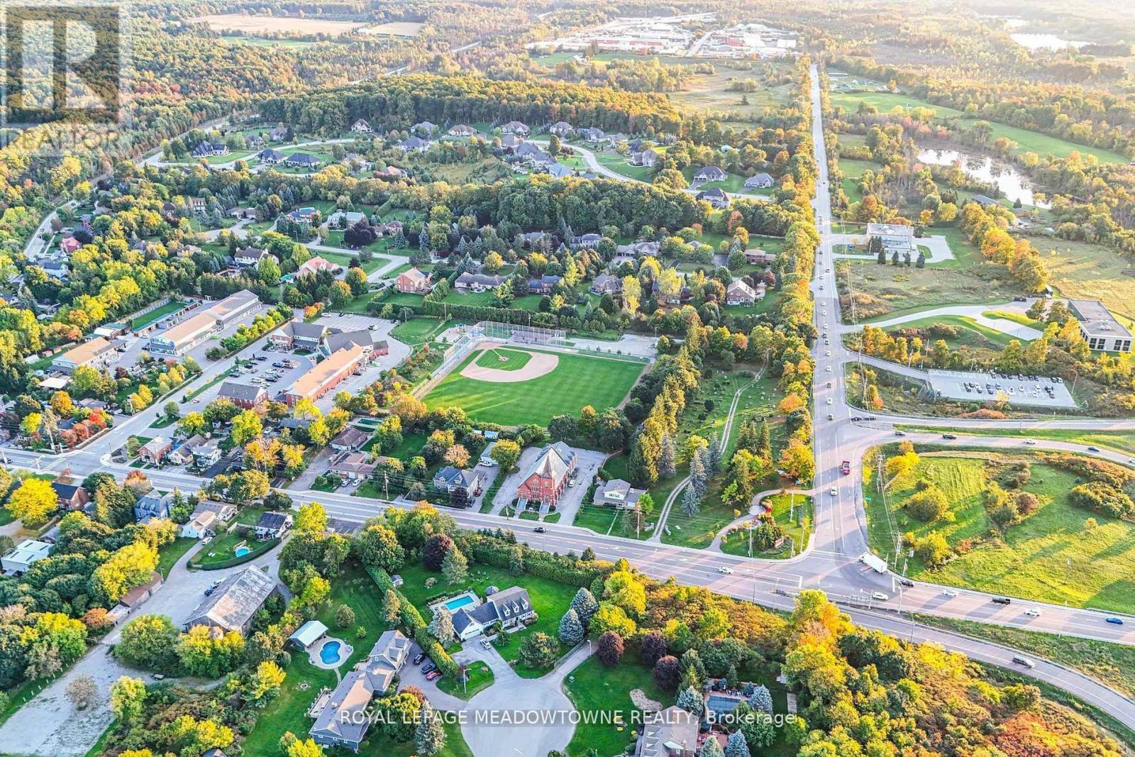 












106 CAMPBELL AVENUE E

,
Milton,




Ontario
L0P1B0

