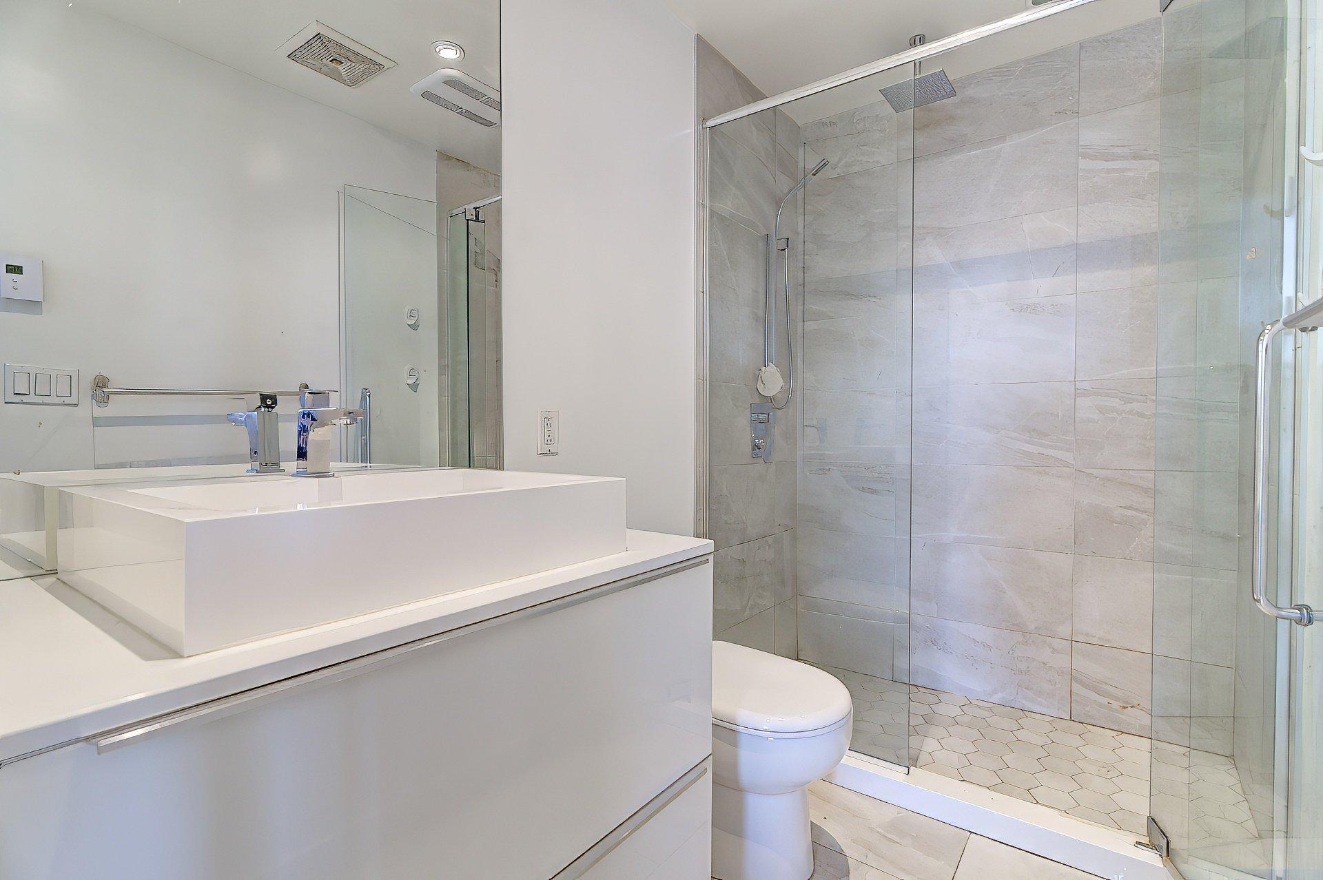 









1450


Boul. René-Lévesque O.

, 1503,
Montréal (Ville-Marie),




QC
H3G2H1

