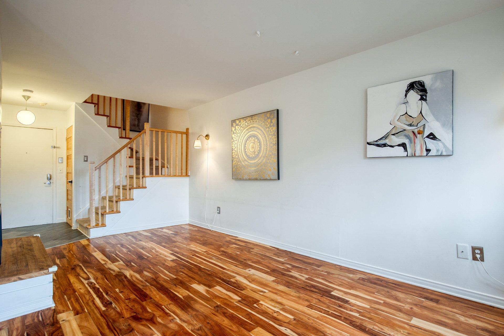 









1825


Rue Dunant

, 64,
Saint-Bruno-de-Montarville,




QC
J3V2Y3

