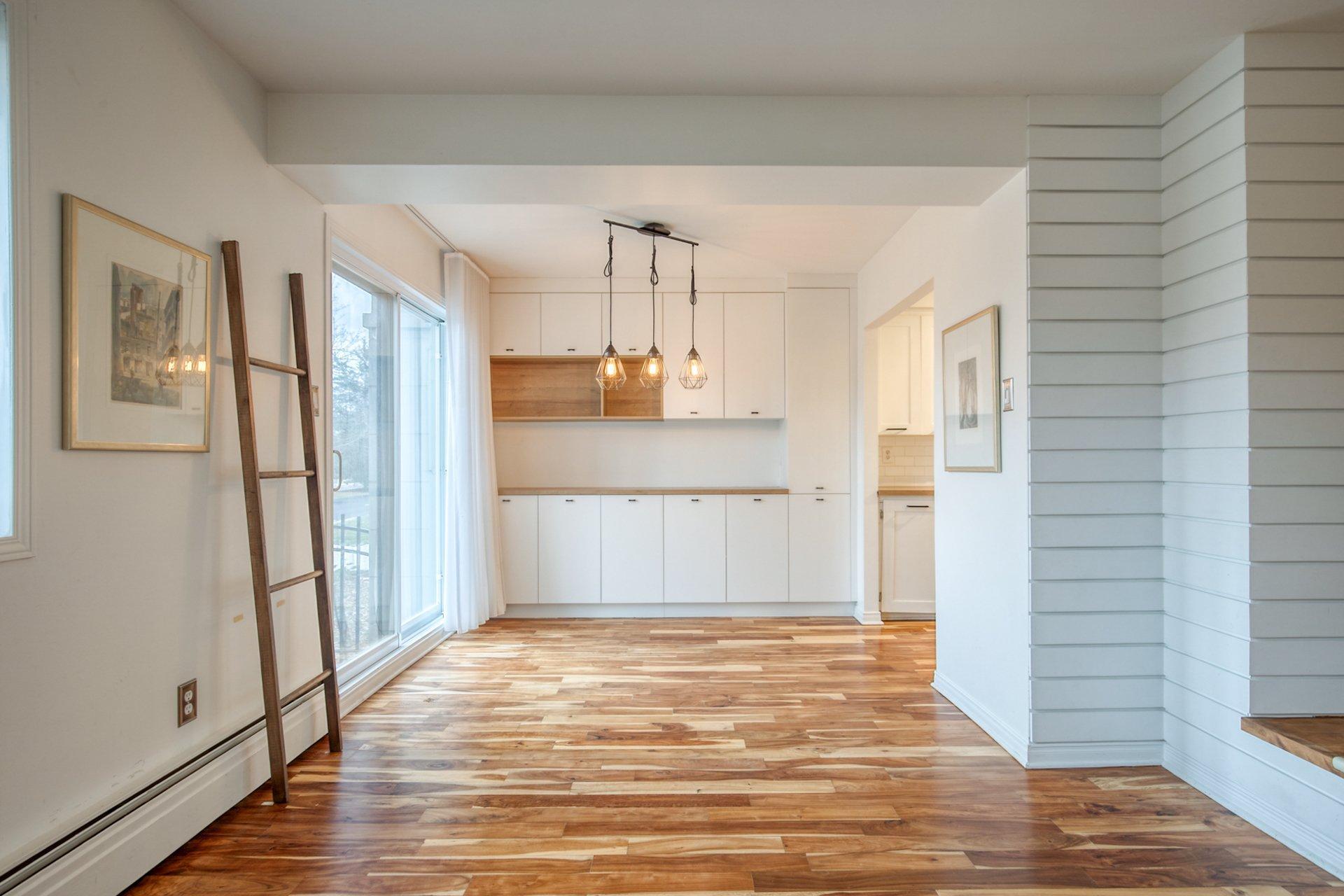 









1825


Rue Dunant

, 64,
Saint-Bruno-de-Montarville,




QC
J3V2Y3

