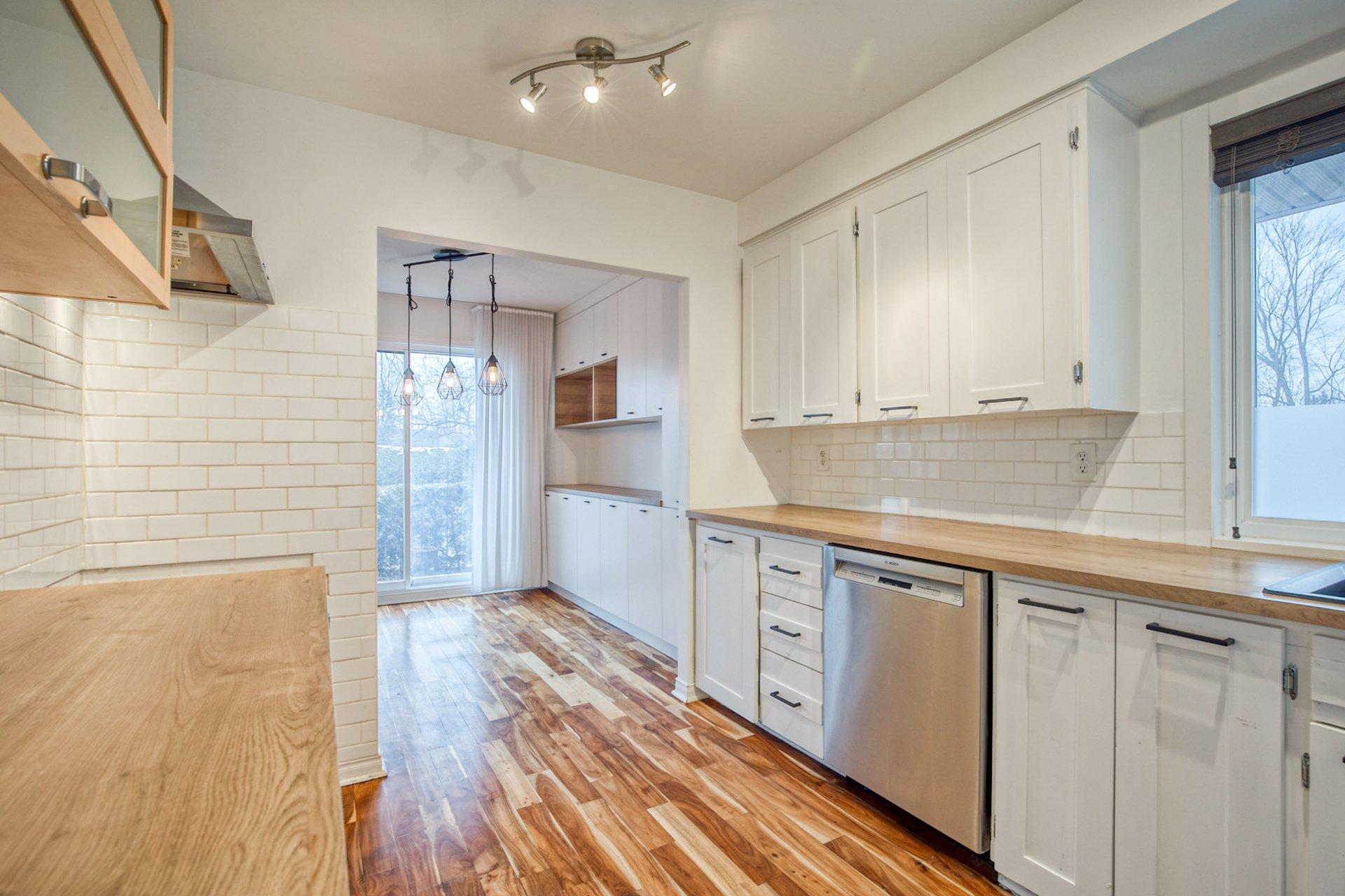 









1825


Rue Dunant

, 64,
Saint-Bruno-de-Montarville,




QC
J3V2Y3

