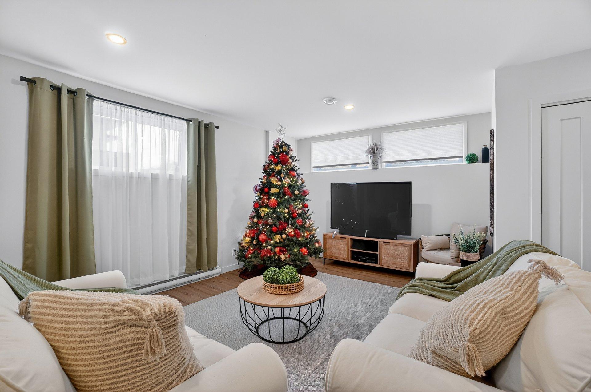 









46


Rue St-Émilion

,
Brownsburg-Chatham,




QC
J8G0C3

