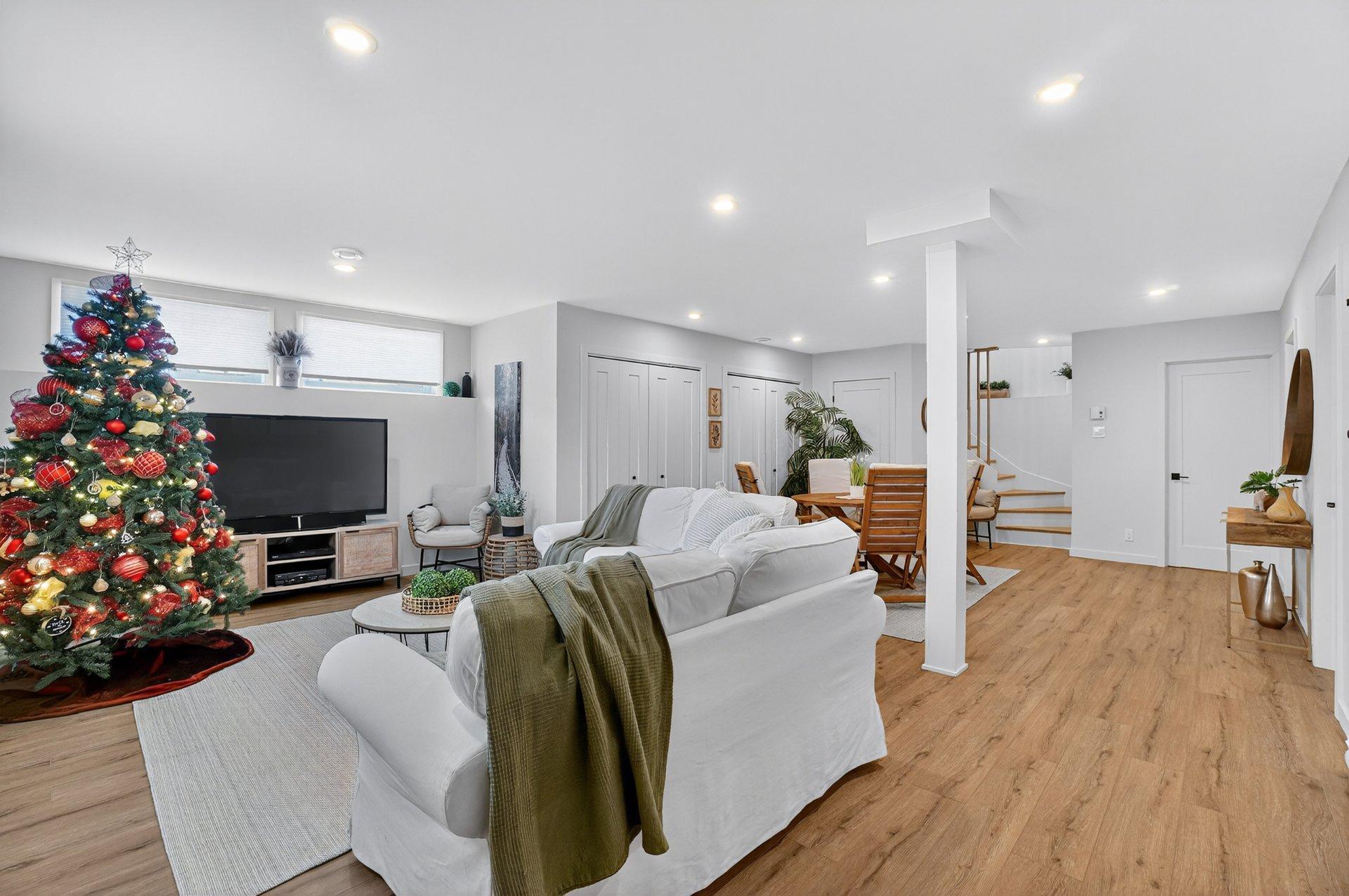 









46


Rue St-Émilion

,
Brownsburg-Chatham,




QC
J8G0C3

