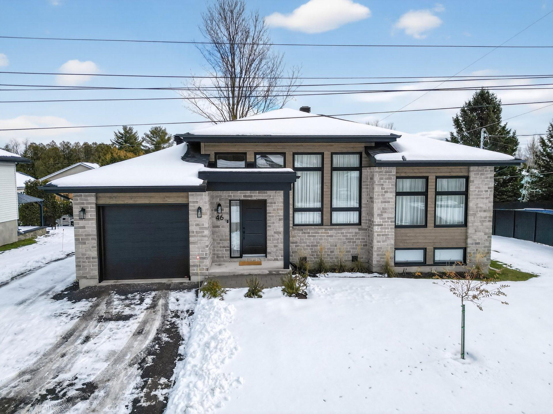 









46


Rue St-Émilion

,
Brownsburg-Chatham,




QC
J8G0C3

