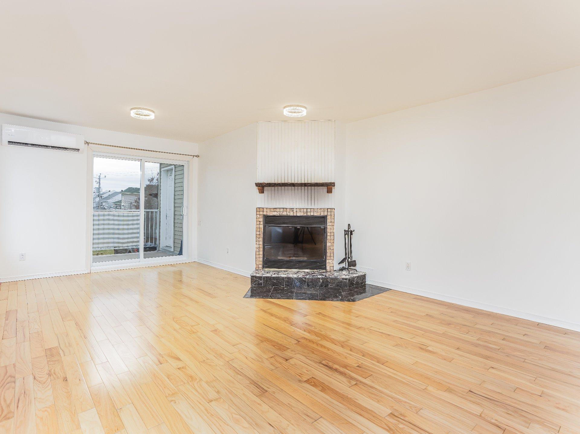 









807


Rue Pie-XII

, 203,
Vaudreuil-Dorion,




QC
J7V8R2

