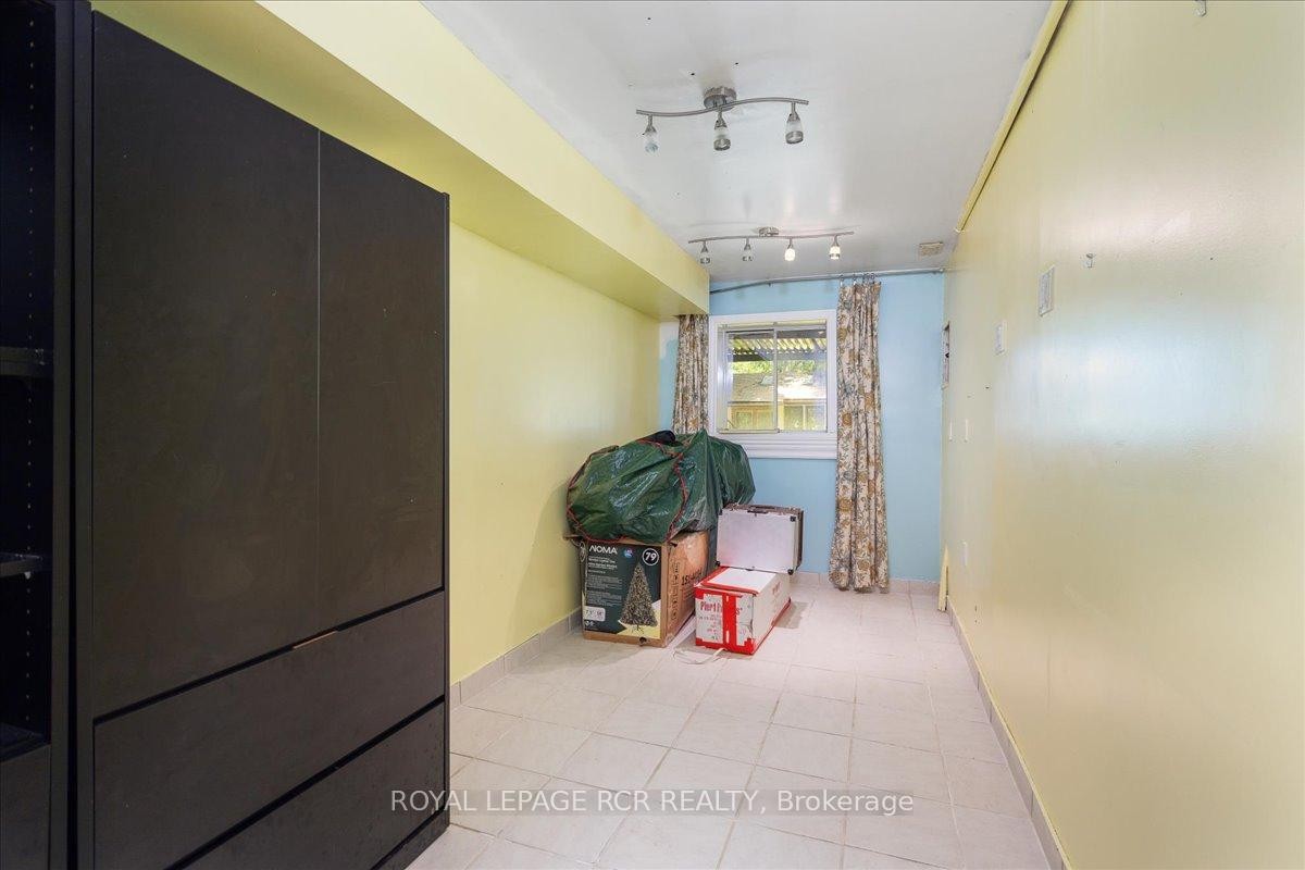 









55


Valley Mills

Road,
East Gwillimbury,




ON
L0G 1M0

