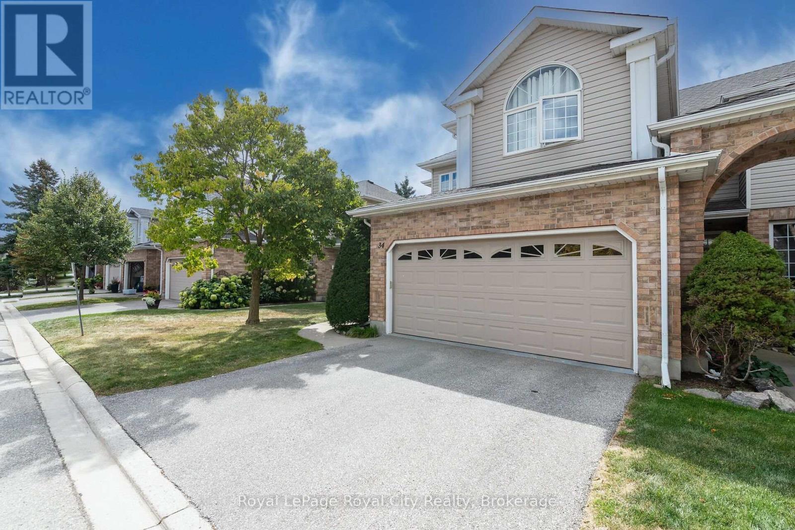 












34 - 1550 GORDON STREET

,
Guelph (Pineridge/Westminster Woods),




Ontario
N1L1C7

