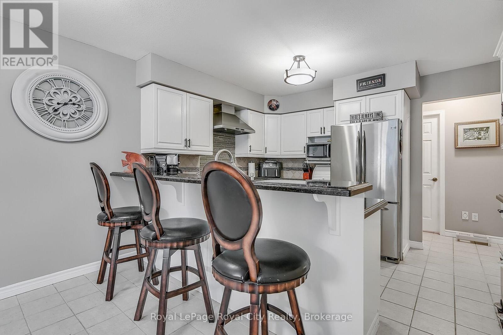 












34 - 1550 GORDON STREET

,
Guelph (Pineridge/Westminster Woods),




Ontario
N1L1C7

