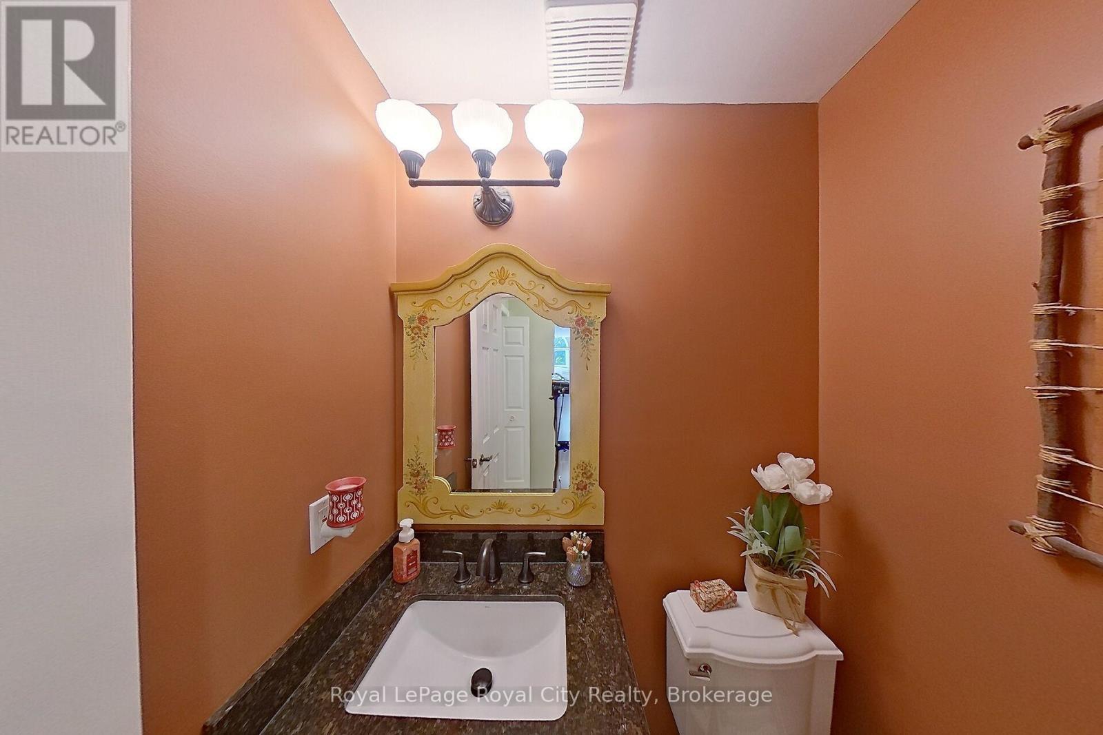 












34 - 1550 GORDON STREET

,
Guelph (Pineridge/Westminster Woods),




Ontario
N1L1C7

