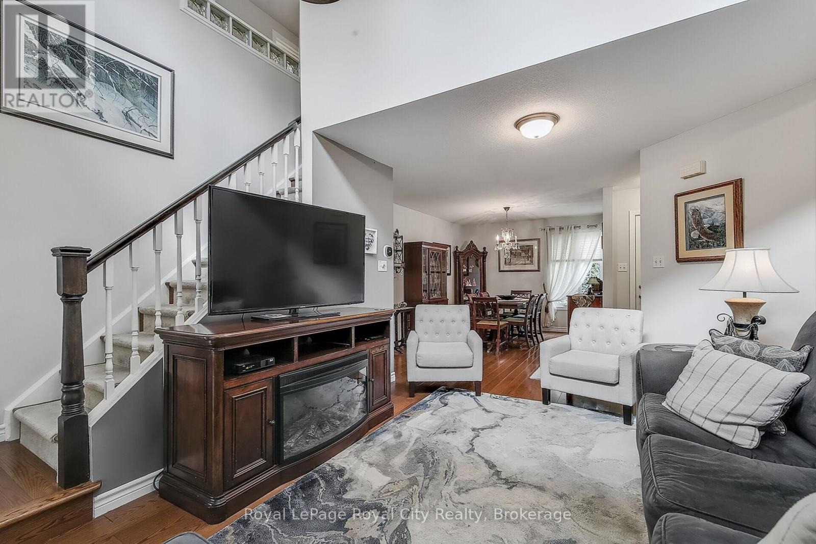 












34 - 1550 GORDON STREET

,
Guelph (Pineridge/Westminster Woods),




Ontario
N1L1C7

