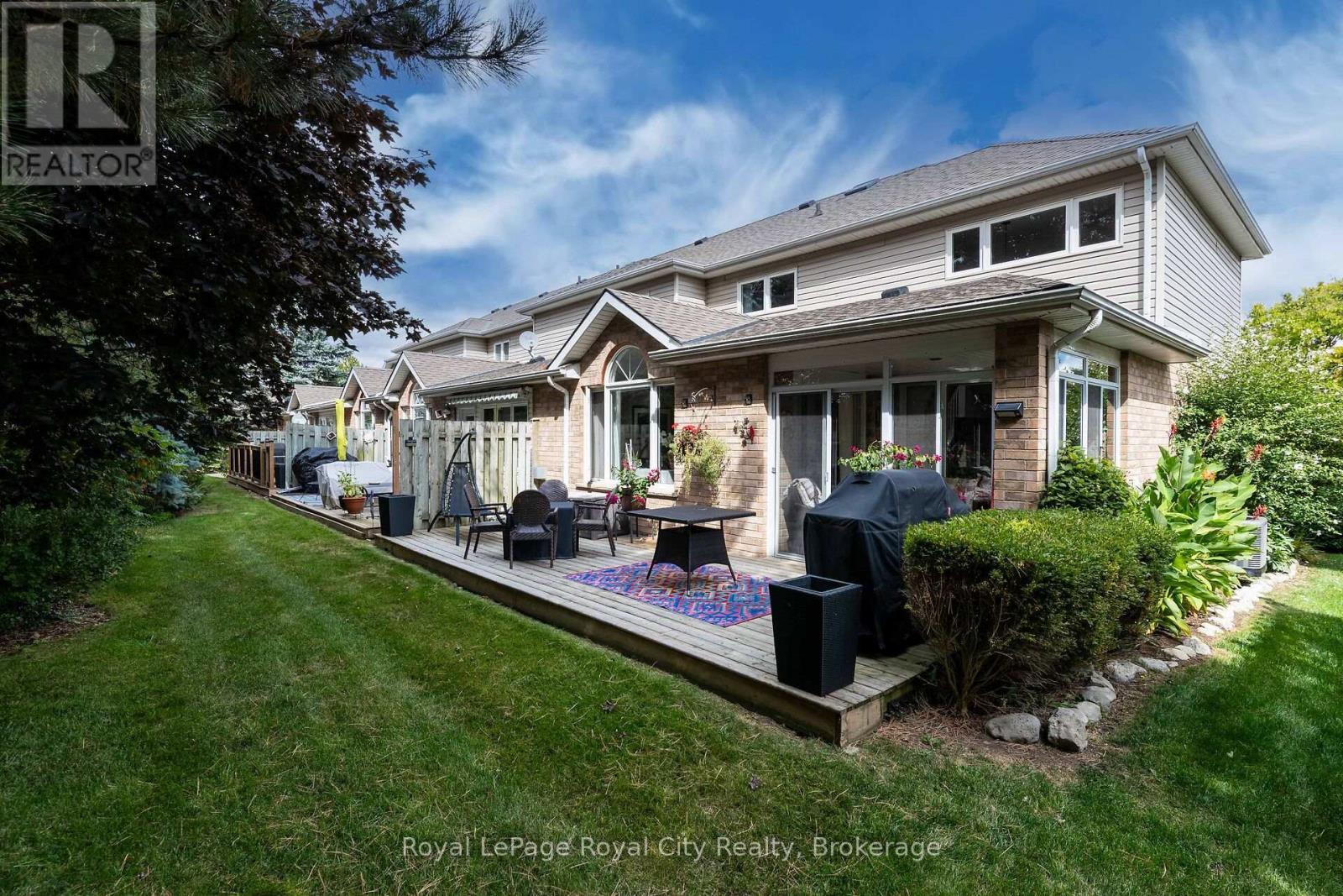 












34 - 1550 GORDON STREET

,
Guelph (Pineridge/Westminster Woods),




Ontario
N1L1C7

