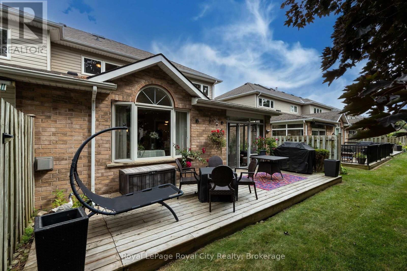 












34 - 1550 GORDON STREET

,
Guelph (Pineridge/Westminster Woods),




Ontario
N1L1C7

