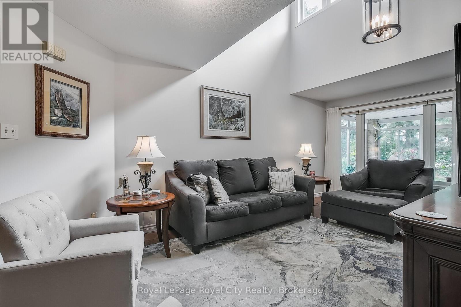 












34 - 1550 GORDON STREET

,
Guelph (Pineridge/Westminster Woods),




Ontario
N1L1C7

