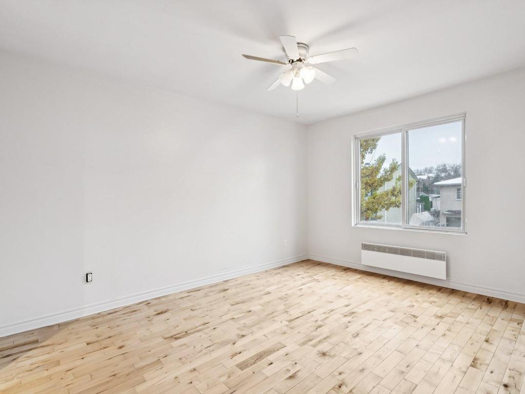 









7467


Boul. Gouin E.

,
Rivière-des-Prairies/Pointe-aux-Trembles (Montréal),




QC
H1E1A7

