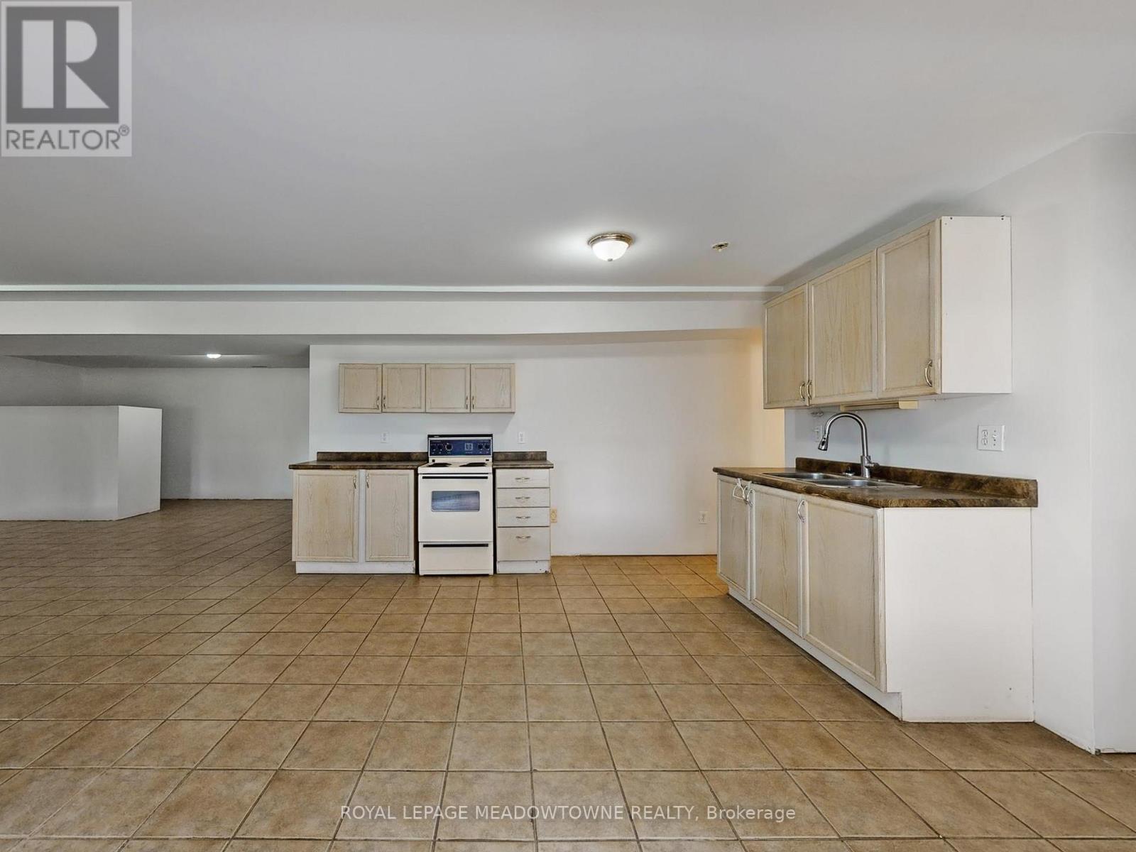 












4958 WELLINGTON ROAD 125

,
Erin,




Ontario
L7J2L9

