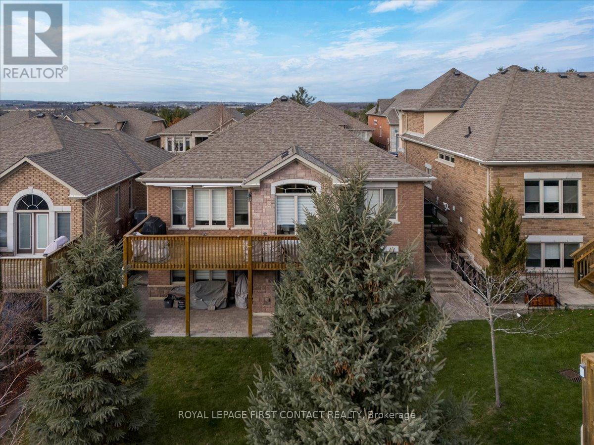 












222 RIDGE WAY

,
New Tecumseth,




Ontario
L9R0H2

