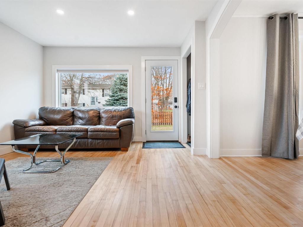 












23 Levis Street

,
Halifax,




NS
B3R 1M1

