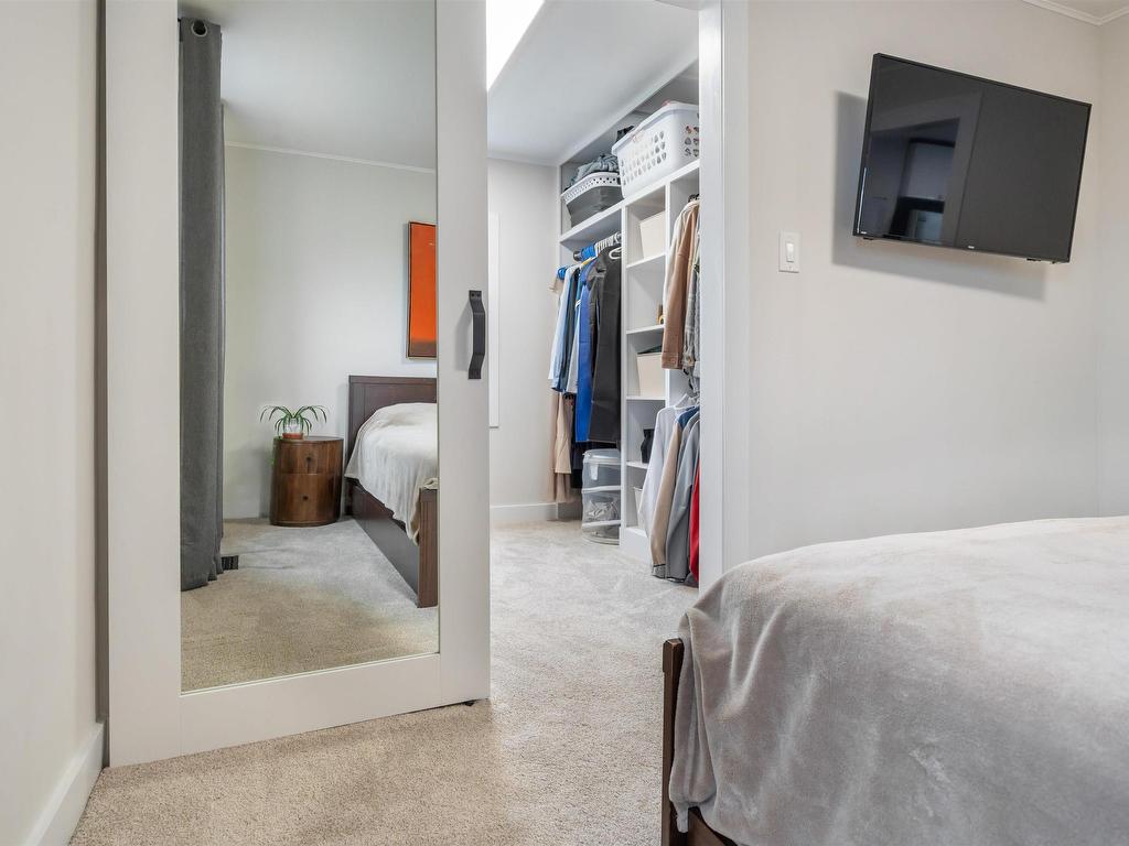 












23 Levis Street

,
Halifax,




NS
B3R 1M1

