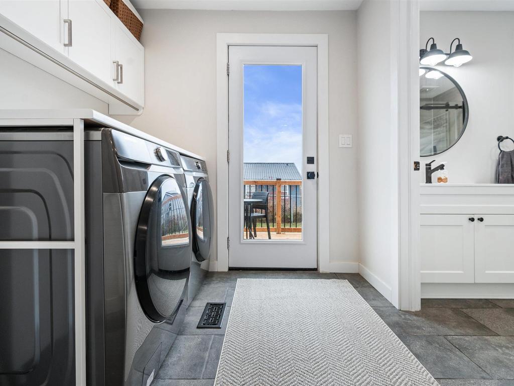 












23 Levis Street

,
Halifax,




NS
B3R 1M1

