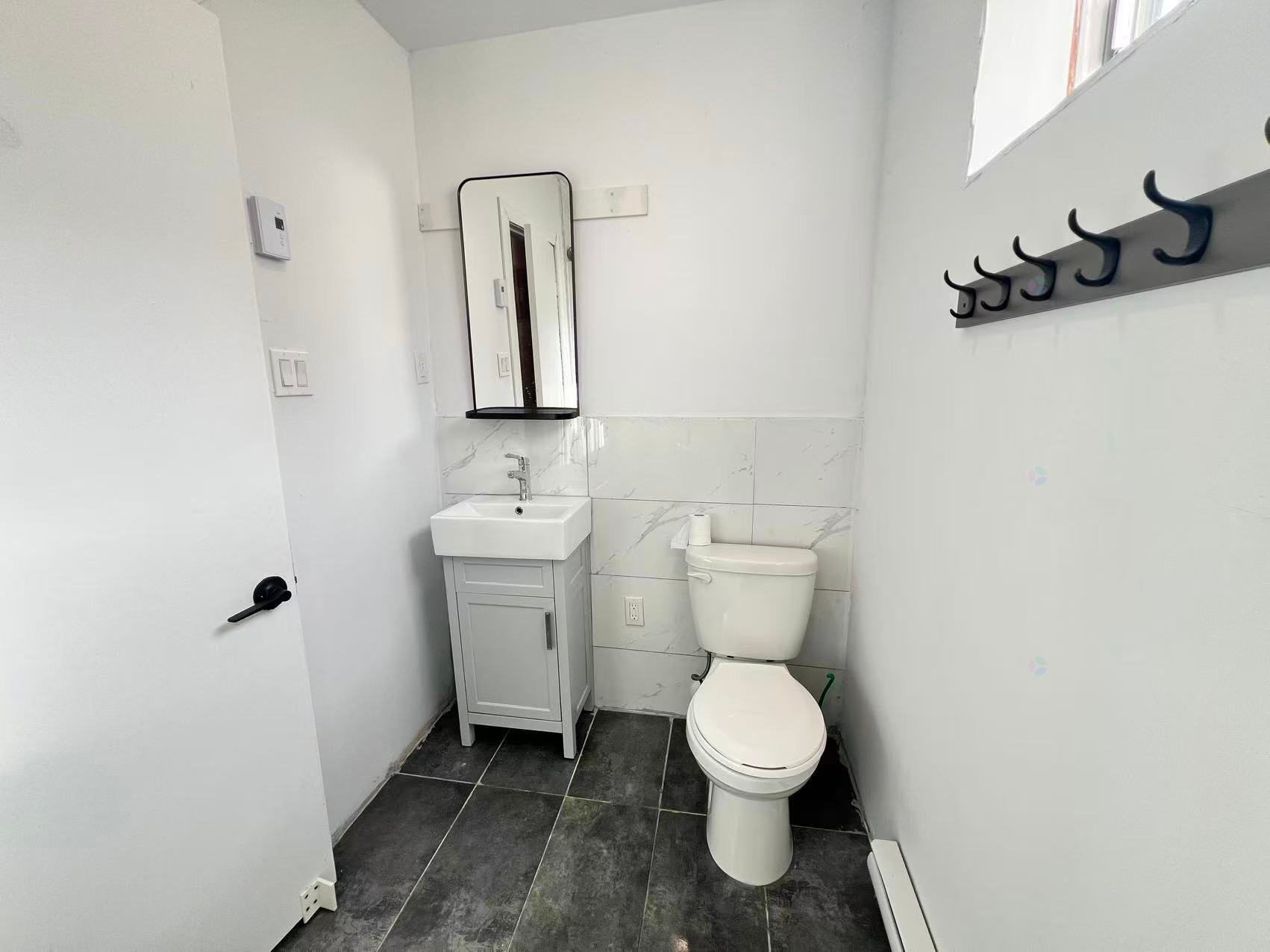 









6617


Rue Mazarin

,
Montréal (Le Sud-Ouest),




QC
H4E2X6

