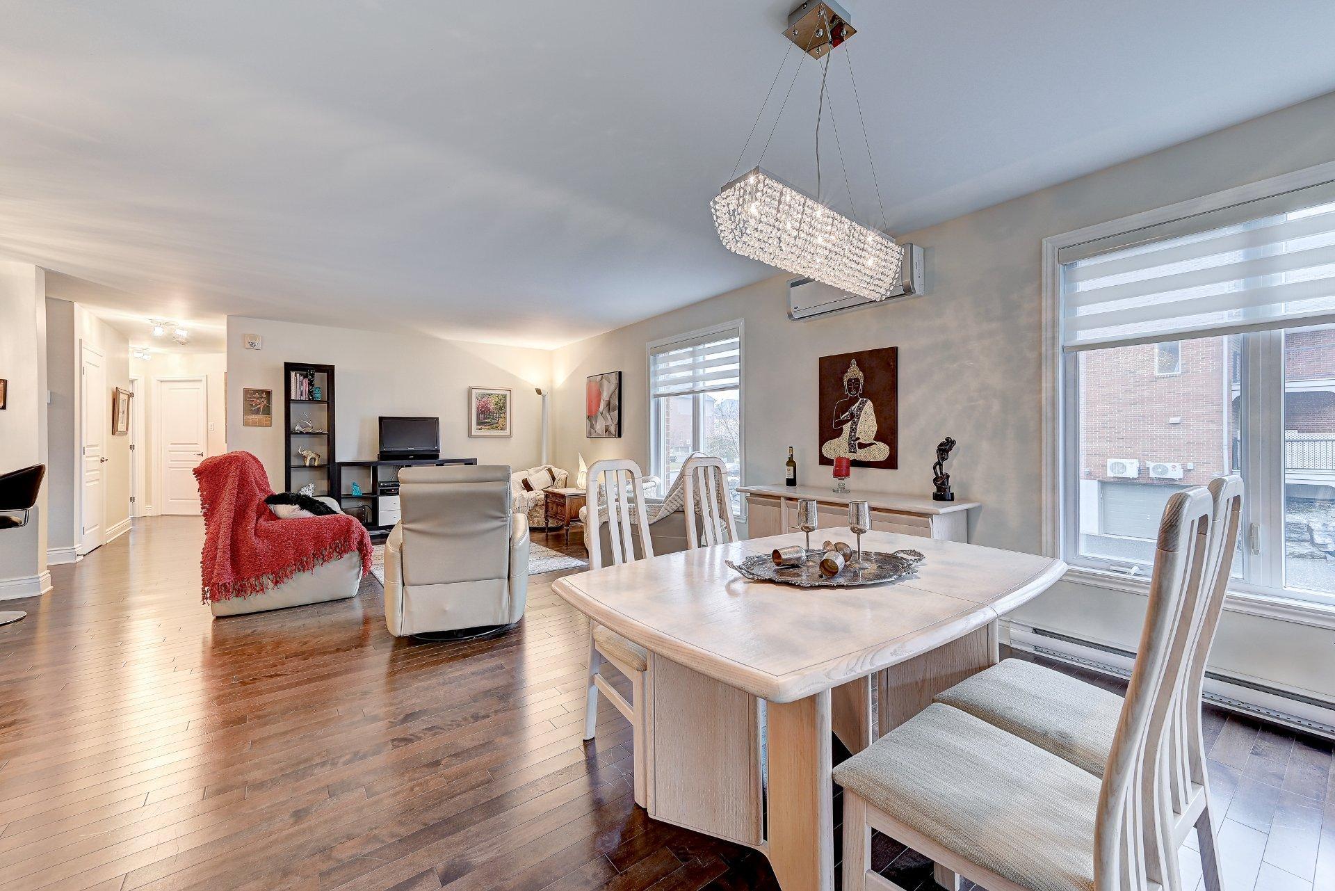 









8235


Rue de Londres

, 1,
Brossard,




QC
J4Y0L5

