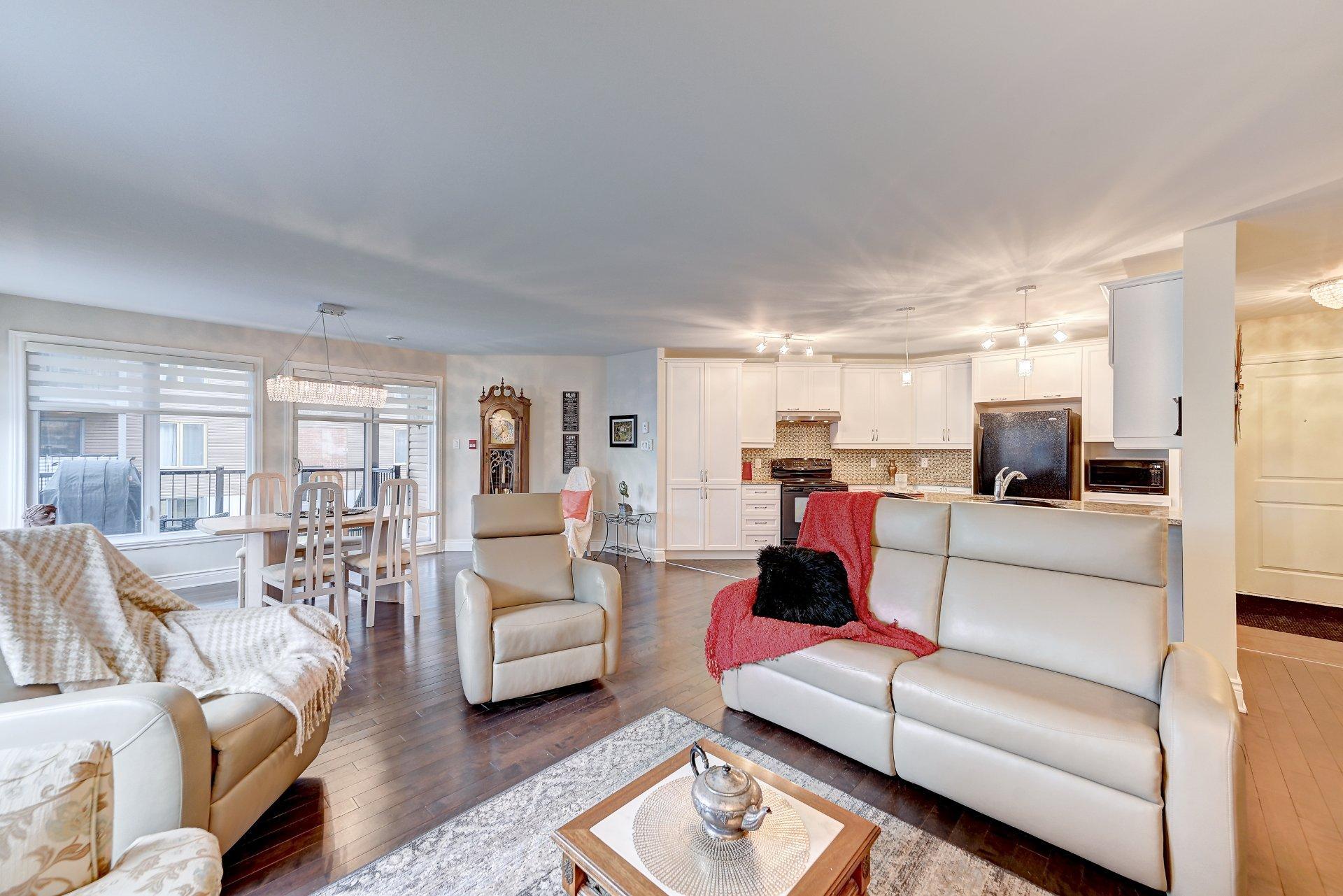 









8235


Rue de Londres

, 1,
Brossard,




QC
J4Y0L5

