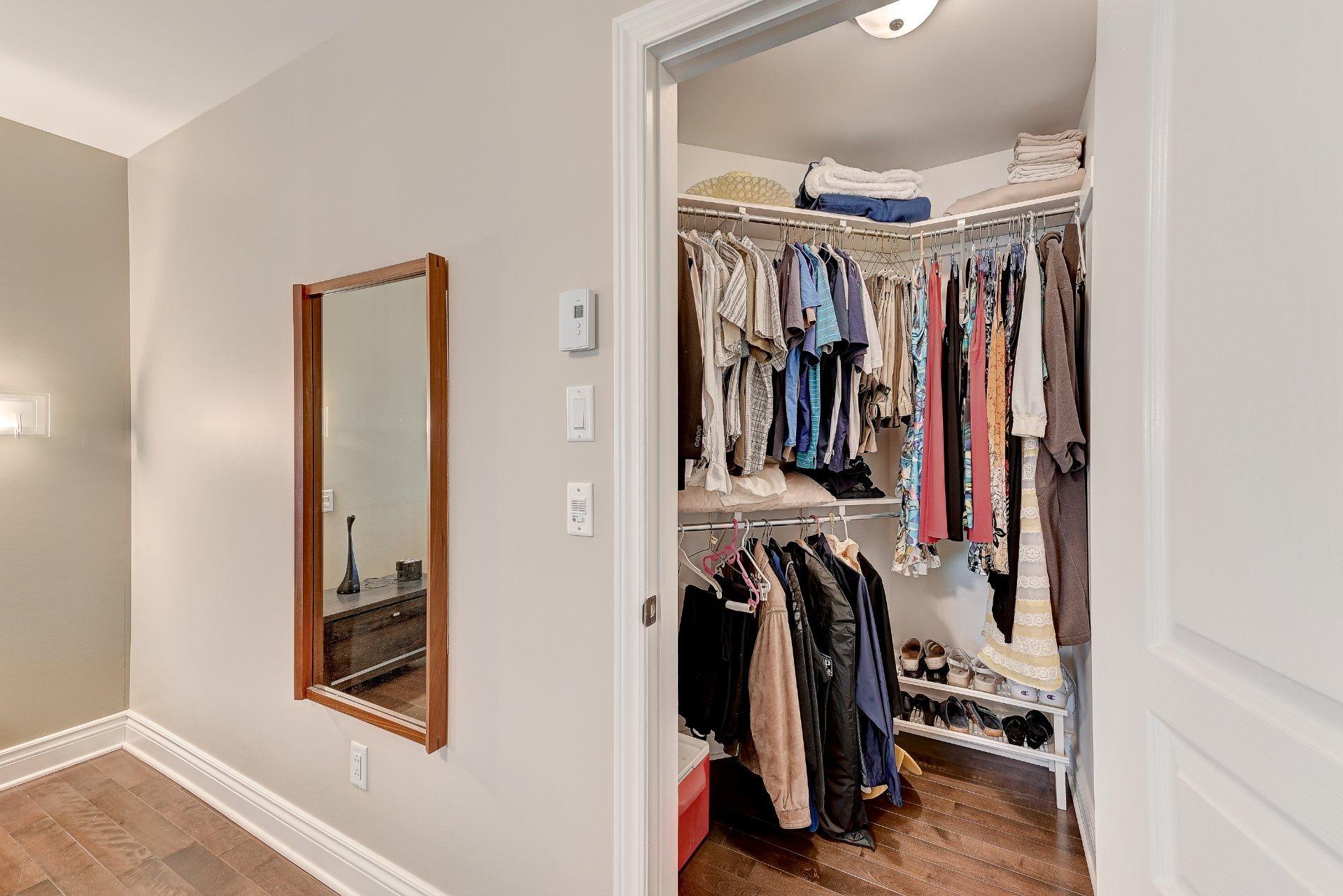 









8235


Rue de Londres

, 1,
Brossard,




QC
J4Y0L5

