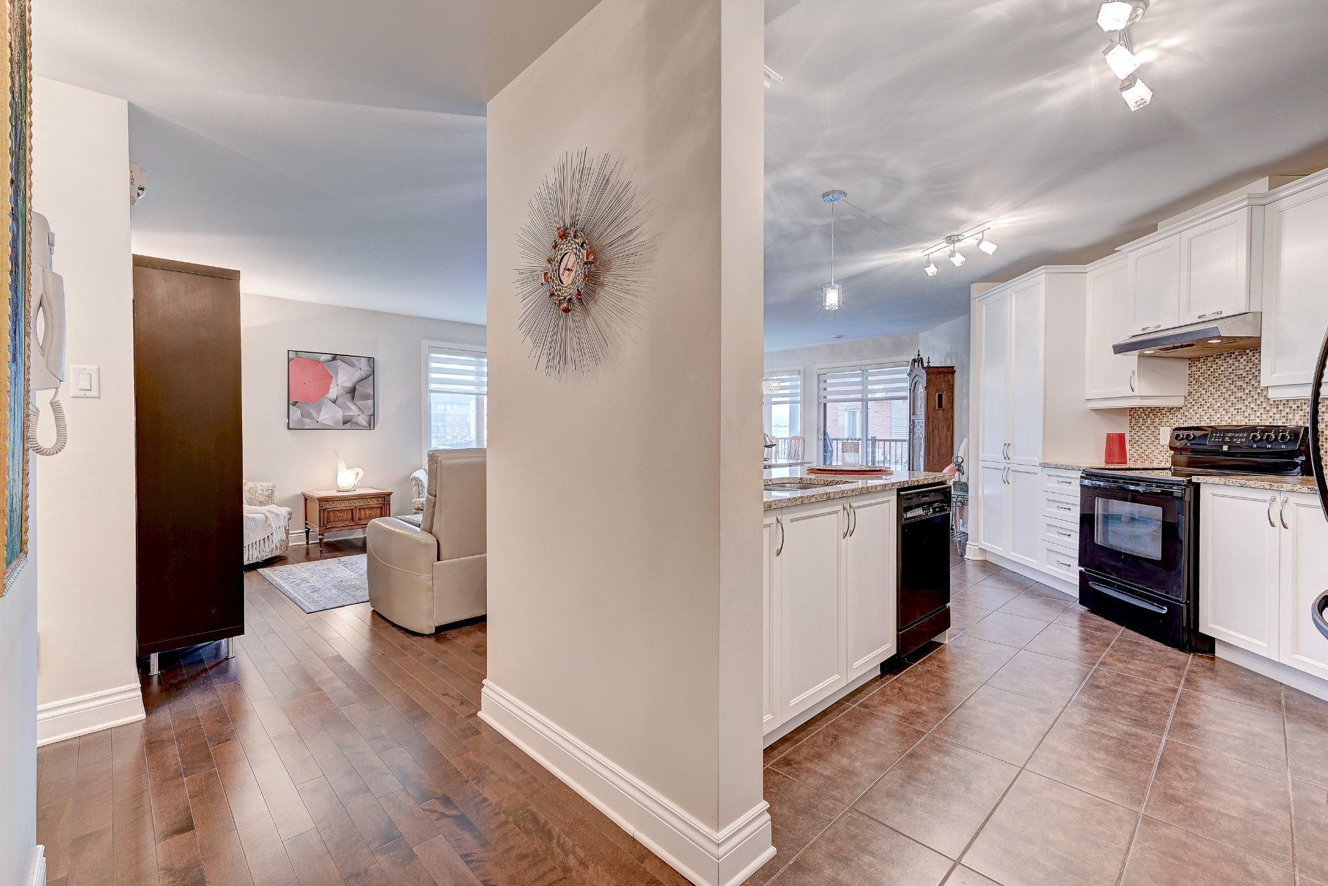 









8235


Rue de Londres

, 1,
Brossard,




QC
J4Y0L5

