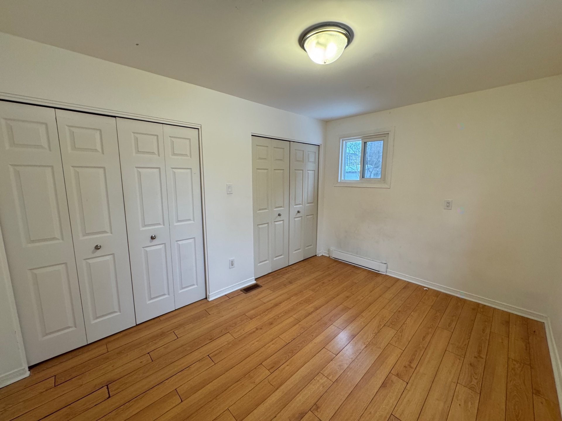 









94


Rue St-Étienne

,
Gatineau (Hull),




QC
J8X1J6

