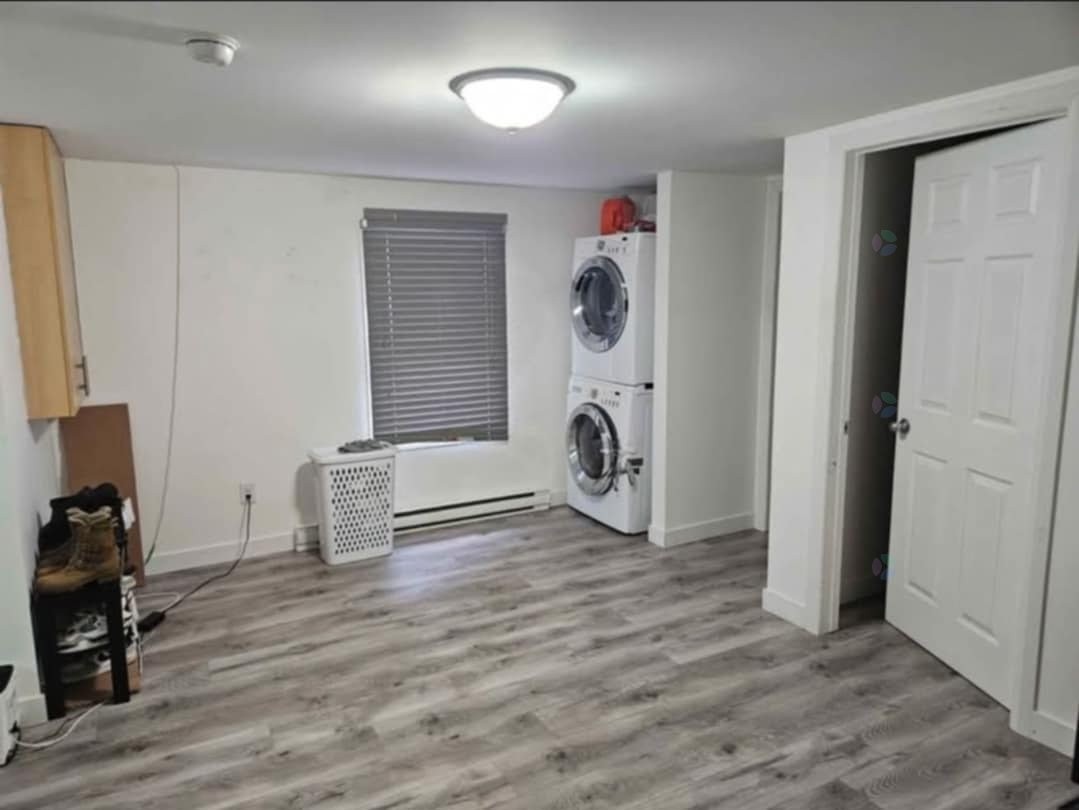 









94


Rue St-Étienne

,
Gatineau (Hull),




QC
J8X1J6

