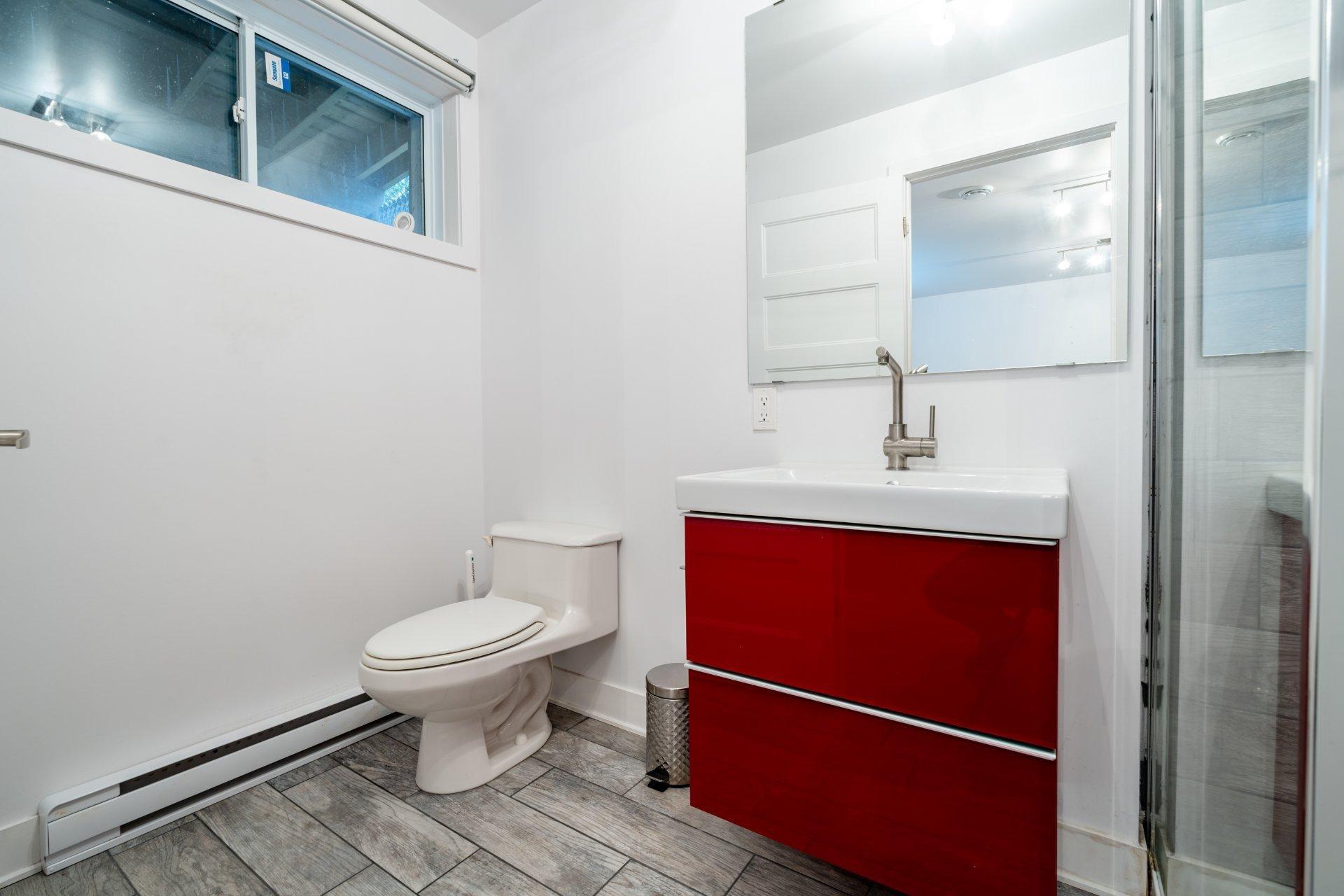 









5925


Rue Alexandre

,
Brossard,




QC
J3W2G4

