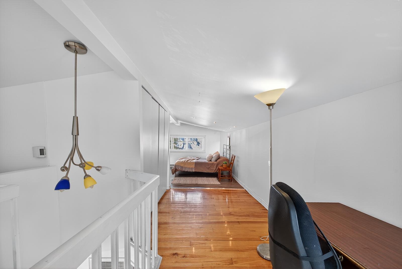 









1011


Rue Lapointe

,
Terrebonne (Lachenaie),




QC
J6W5H2

