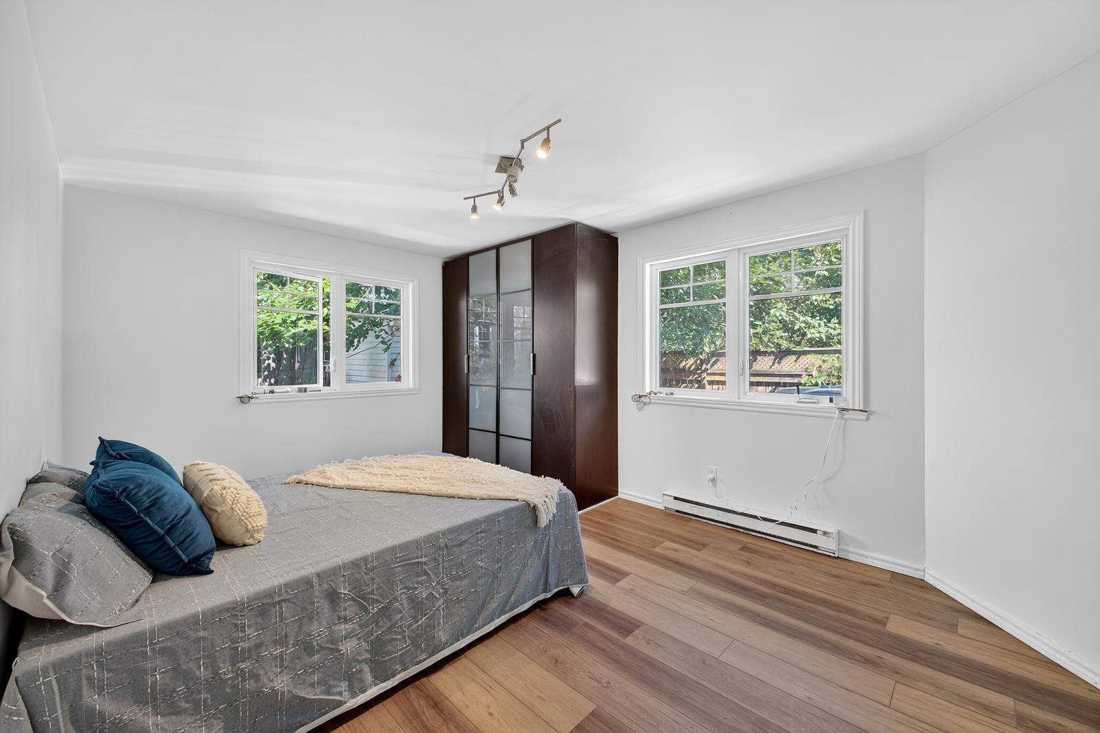 









1011


Rue Lapointe

,
Terrebonne (Lachenaie),




QC
J6W5H2

