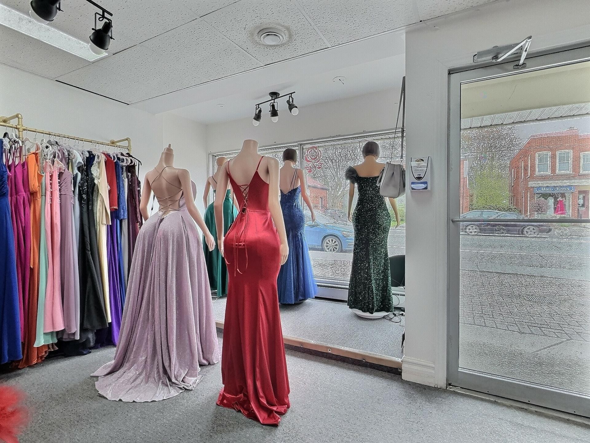 









523Z

 - 531Z


Rue King E.

,
Sherbrooke (Fleurimont),




QC
J1G1B6

