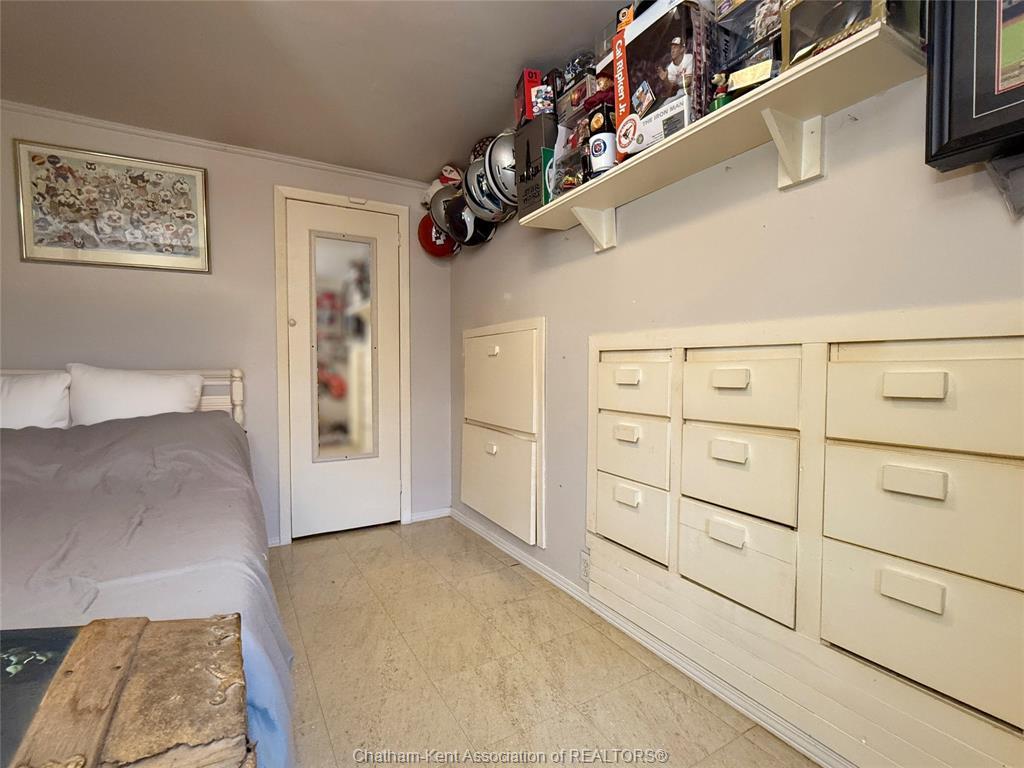 









21


Albert

Avenue,
Ridgetown,




ON
N0P 2C0

